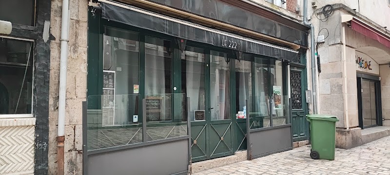 Le 222 St