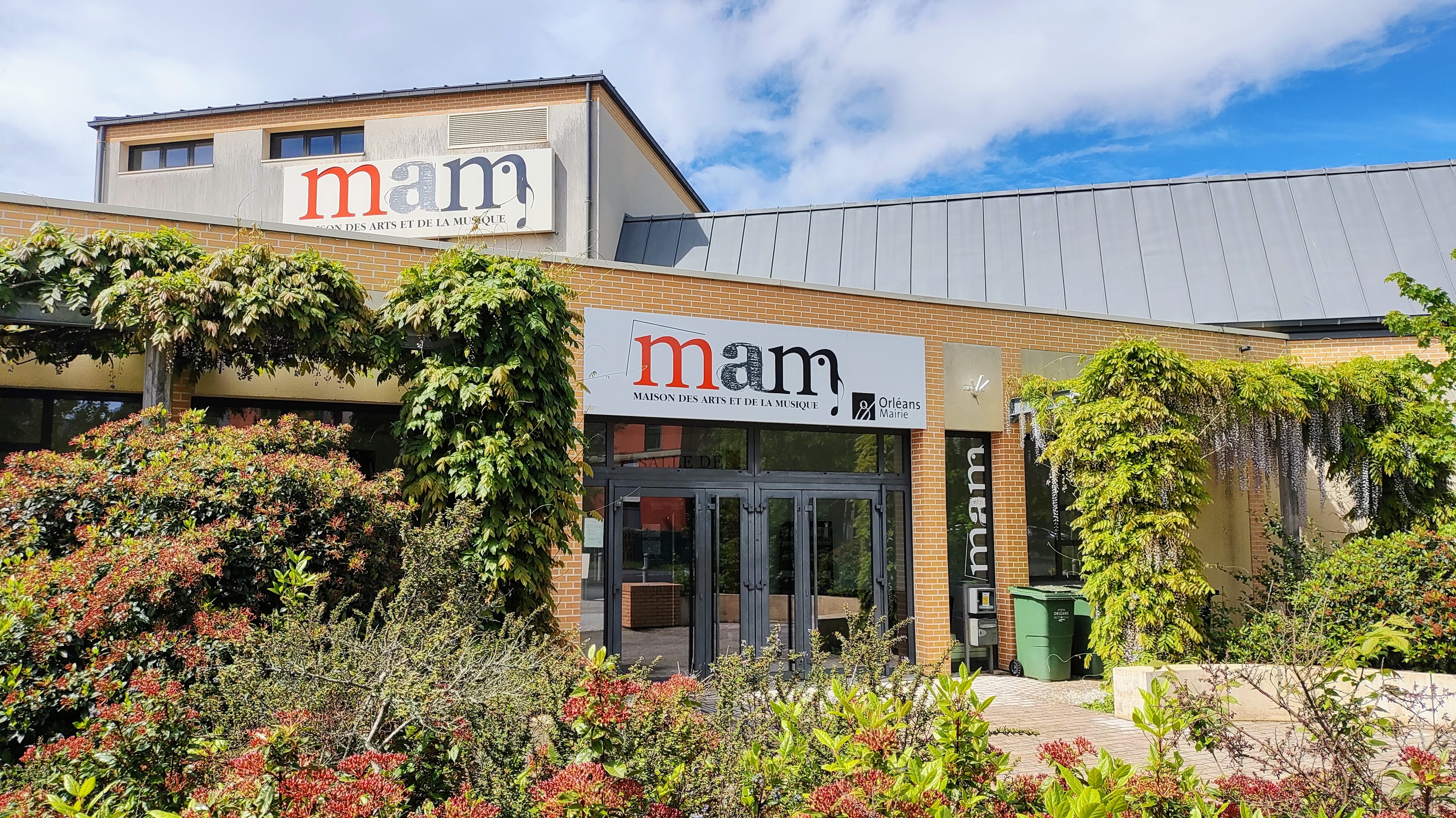 Maison des Arts et de la Musique (M.A.M.)