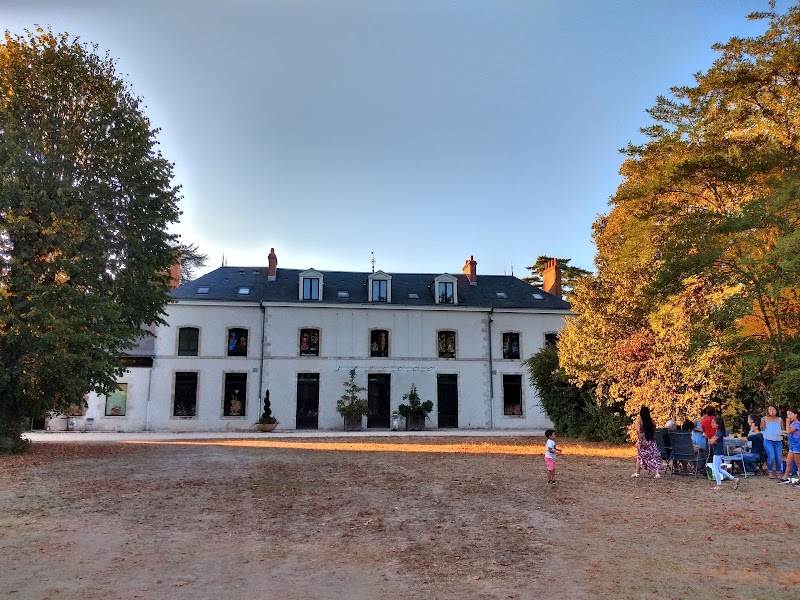 Théâtre des Longues Allées